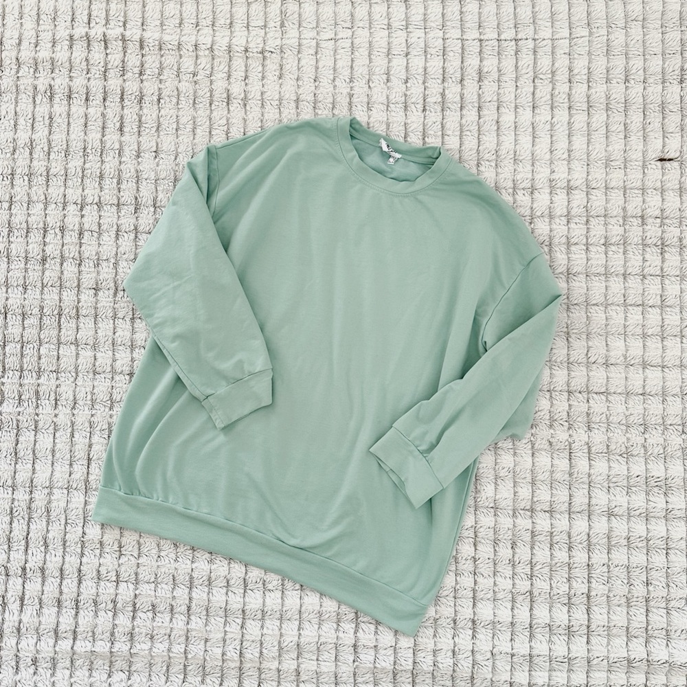 Princess Polly Oversized Sweater - Picture 2 of 5